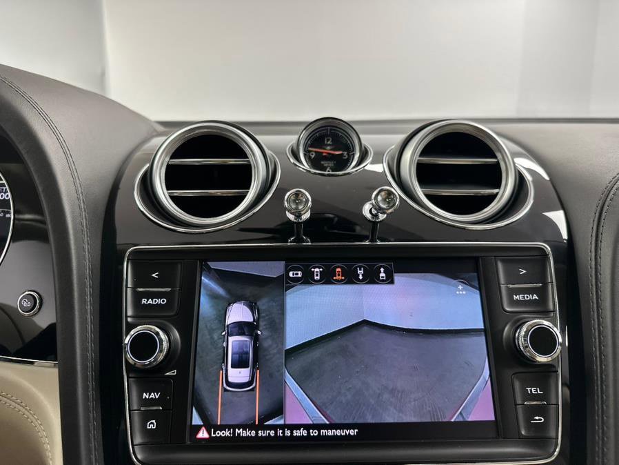 Used 2018 Bentley Bentayga image 59