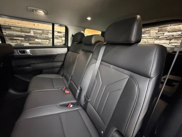 Certified 2026 Hyundai Santa Fe SEL AWD/4WD image 32