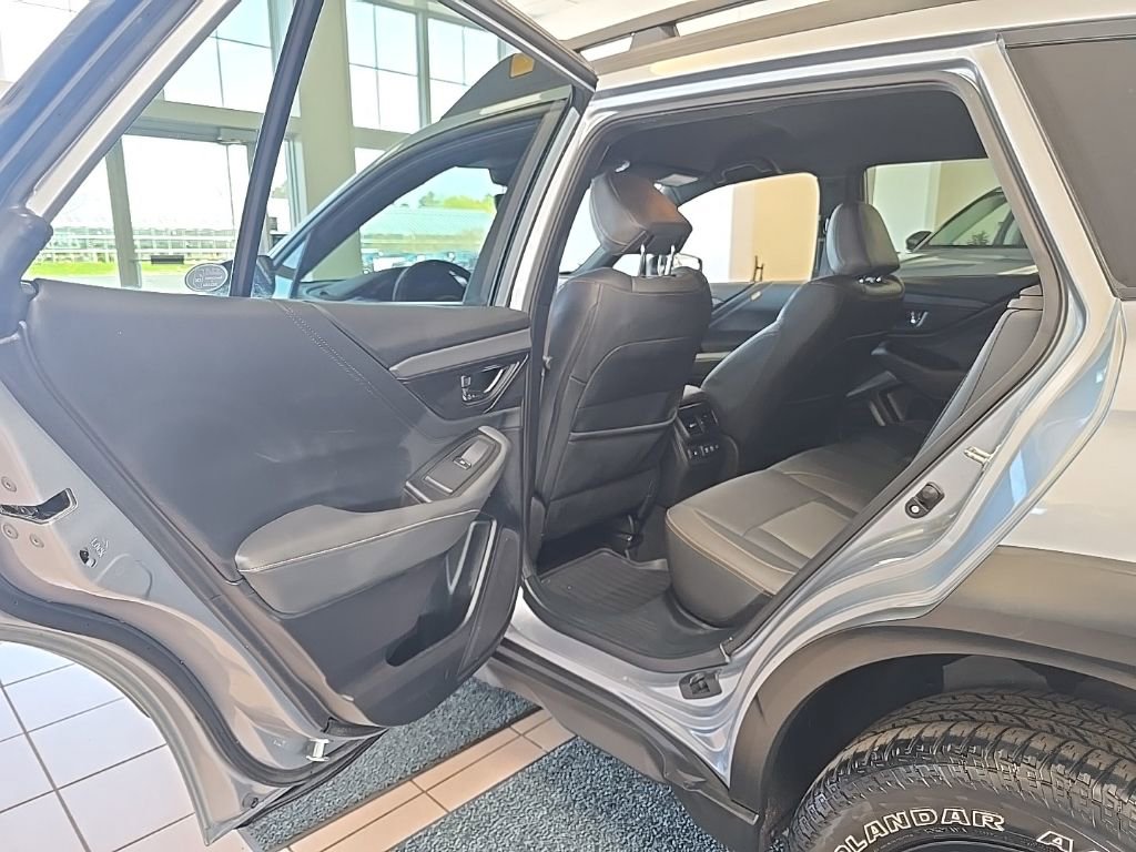 Used 2022 Subaru Outback Wilderness image 28