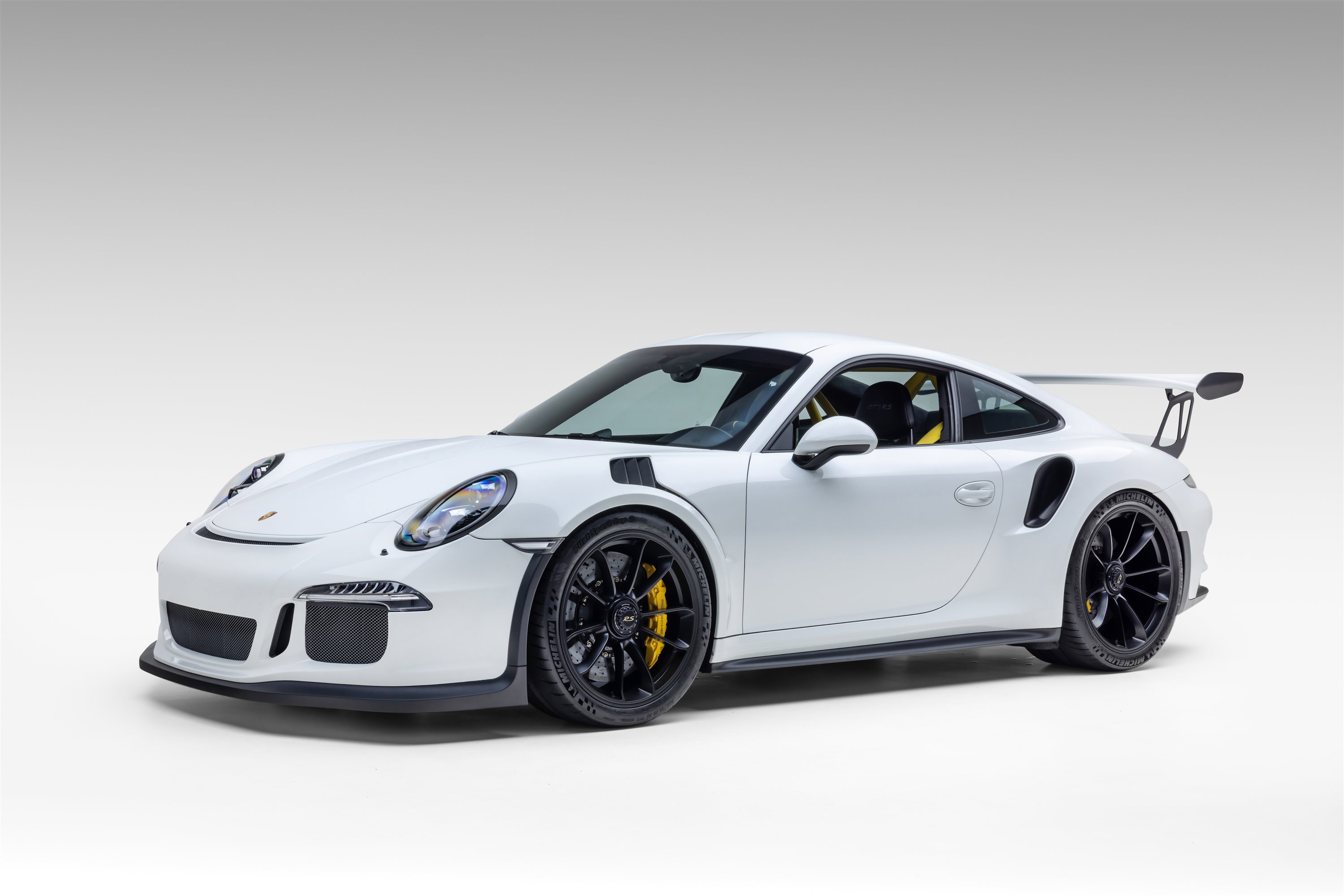 Used 2016 Porsche 911 GT3 RS image 4