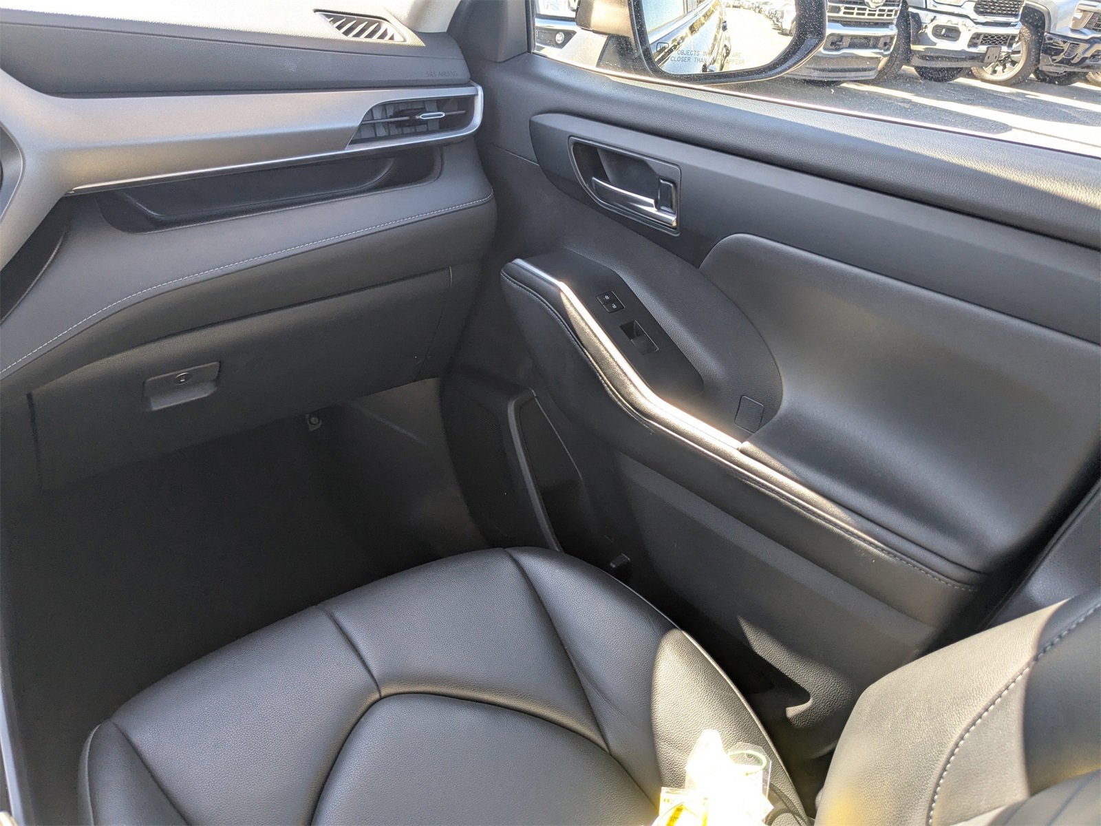 Used 2024 Toyota Highlander XLE image 20