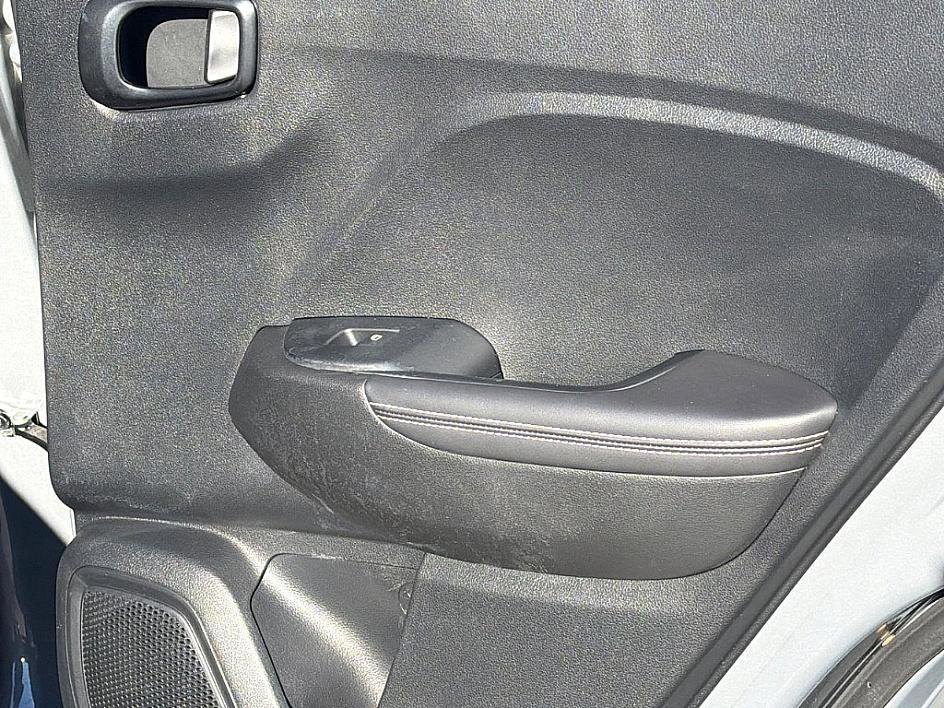 Used 2022 Hyundai Venue Limited w/ Cargo Package image 23