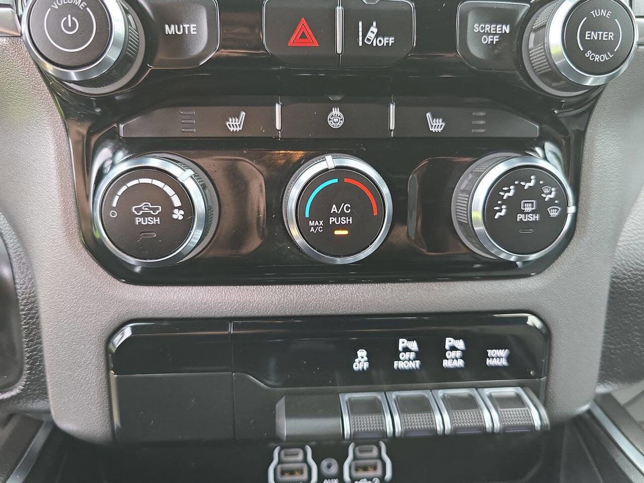 Used 2025 RAM 1500 Big Horn image 19