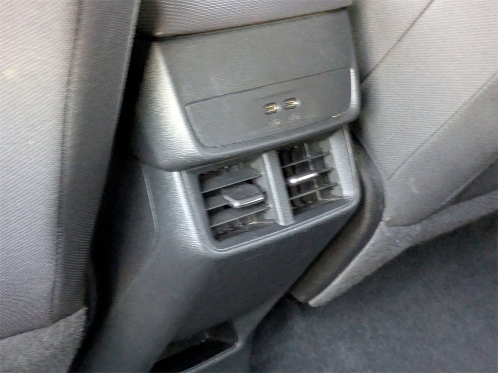 Used 2025 Chevrolet Equinox LT image 26