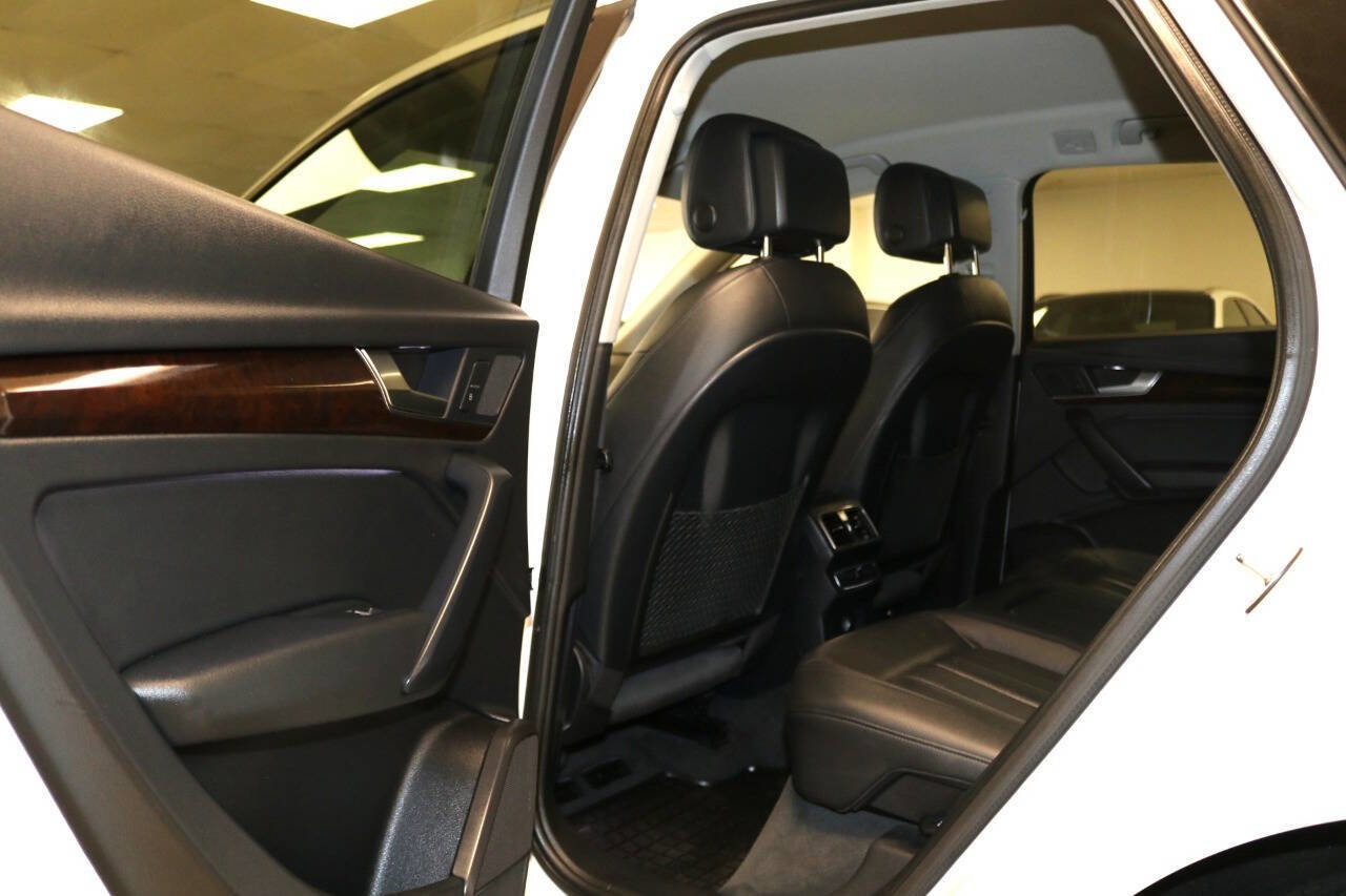 Used 2018 Audi Q5 2.0T Premium image 14