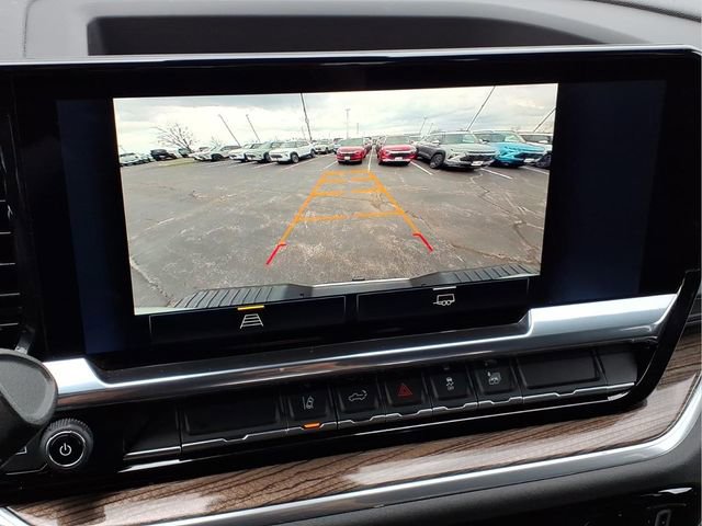 Used 2025 Chevrolet Silverado 2500 LT w/ Convenience Package AWD/4WD image 5