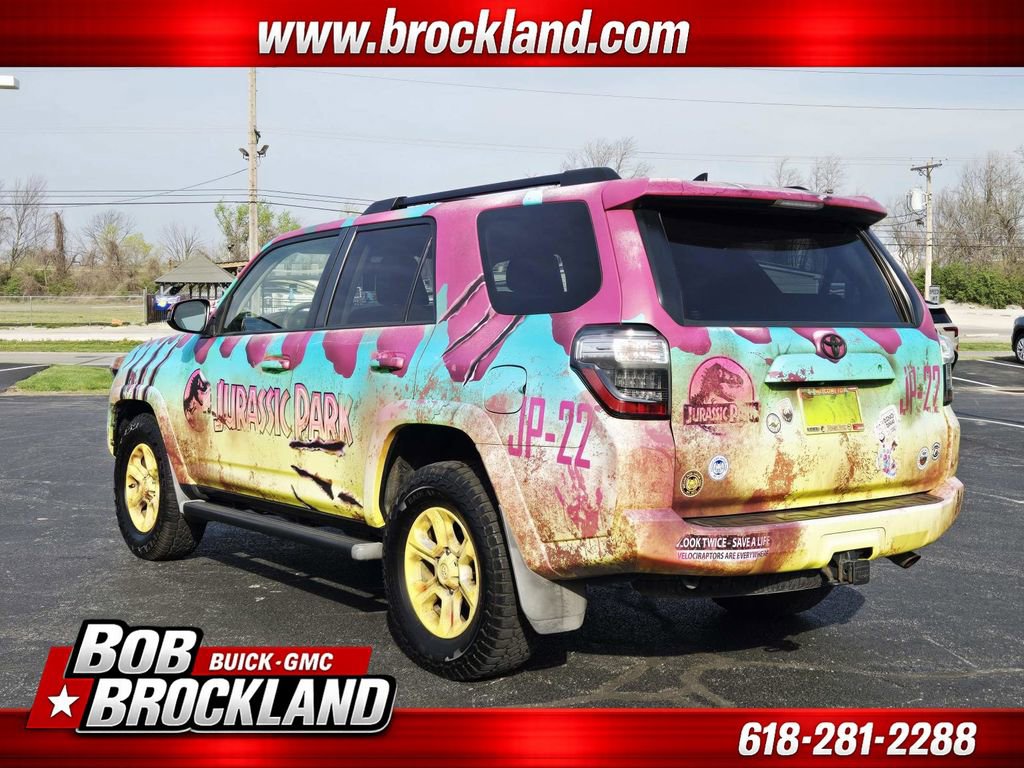 Used 2015 Toyota 4Runner SR5 image 5