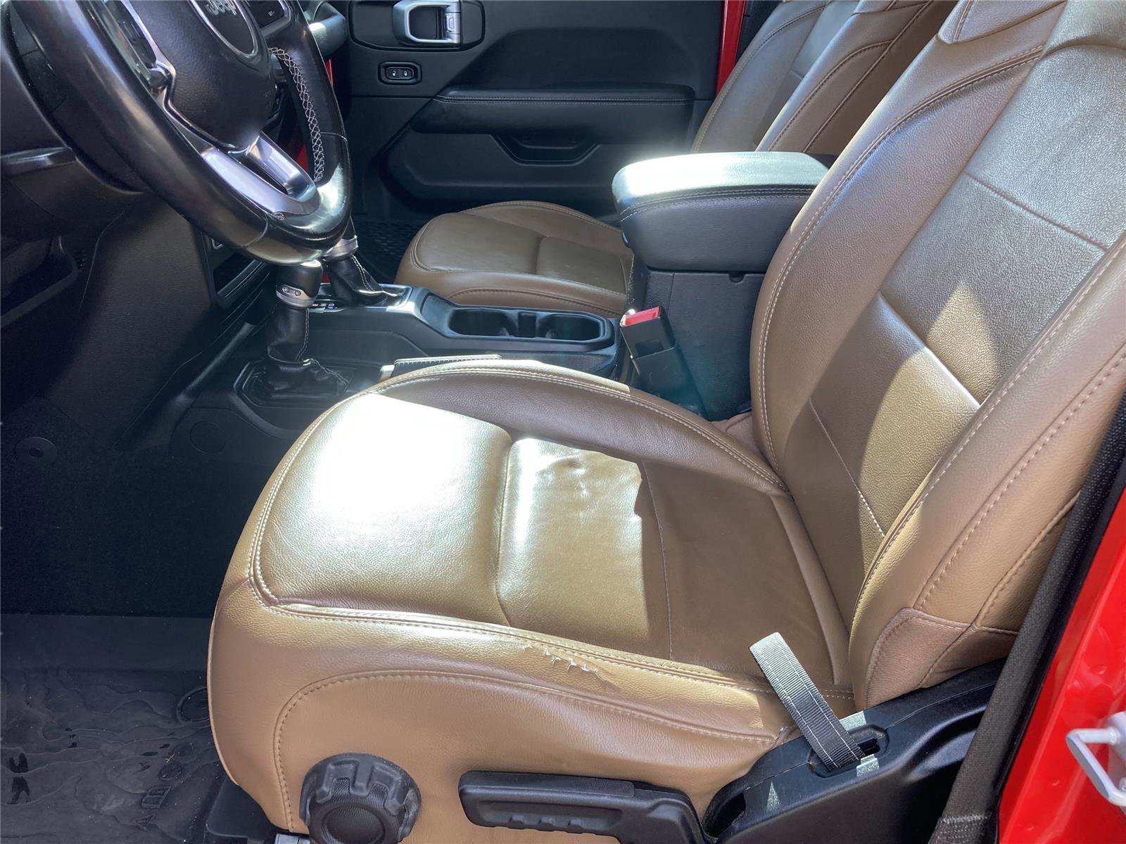 Used 2020 Jeep Gladiator Overland w/ Popular Equipment Package image 26