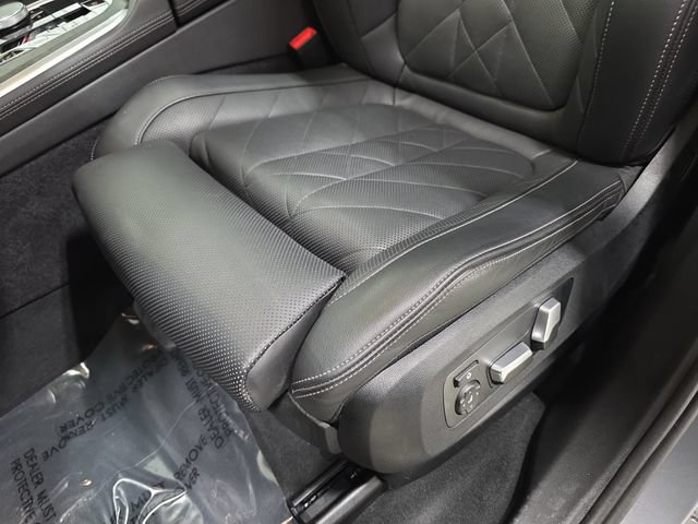 Certified 2024 BMW X5 xDrive40i w/ Premium Package AWD/4WD image 25