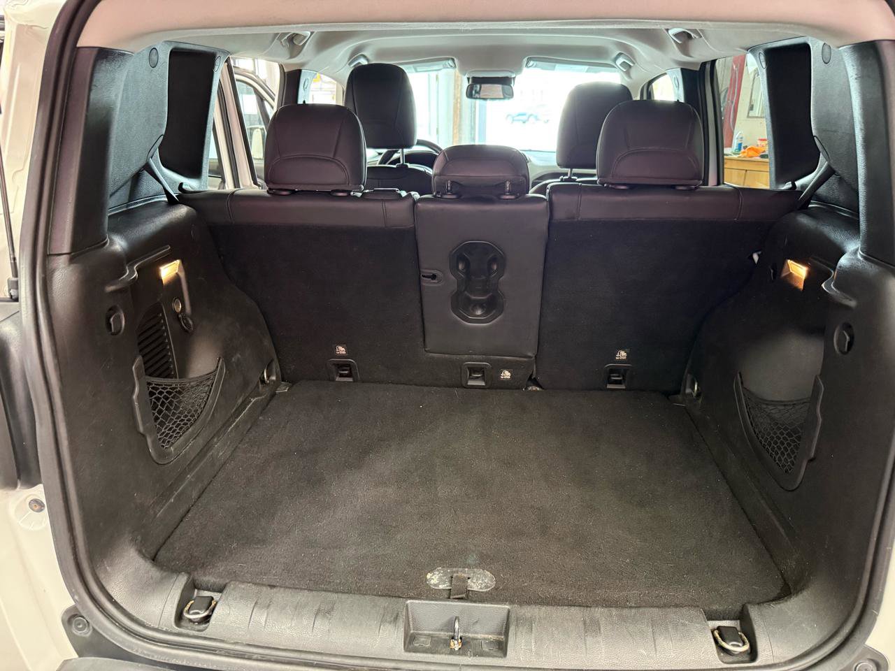 Used 2016 Jeep Renegade Limited AWD/4WD image 21