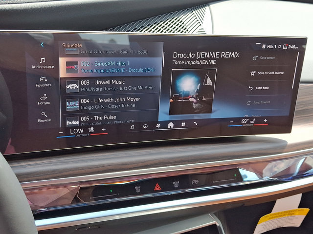 New 2026 BMW i7 xDrive60 w/ Executive Package AWD/4WD image 11