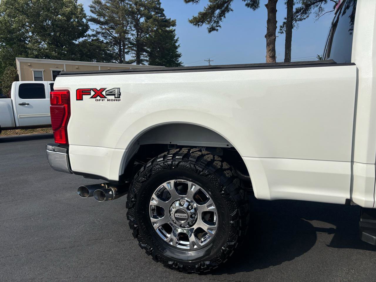 Used 2021 Ford F250 Lariat w/ Lariat Ultimate Package AWD/4WD image 15