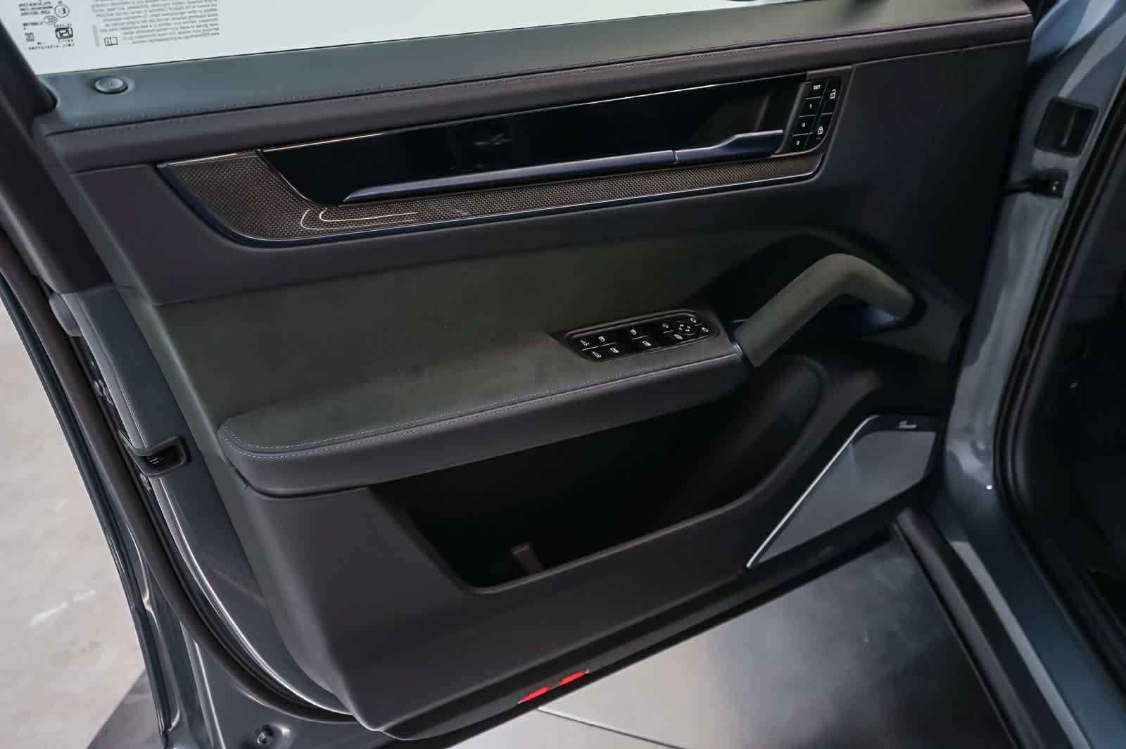 New 2026 Porsche Cayenne Turbo GT AWD/4WD image 29