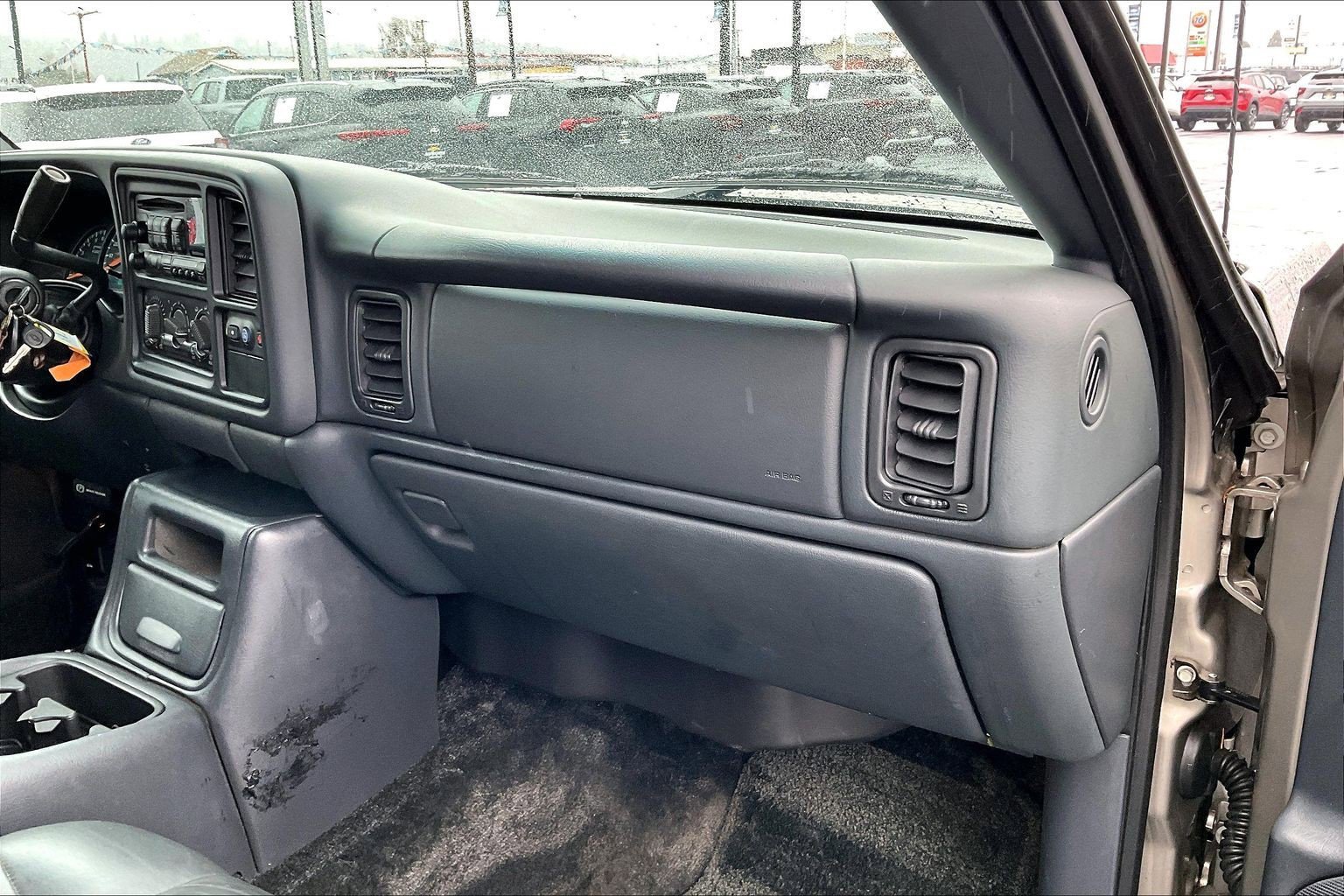 Used 2002 Chevrolet Avalanche 4x4 w/ Convenience Pkg image 14