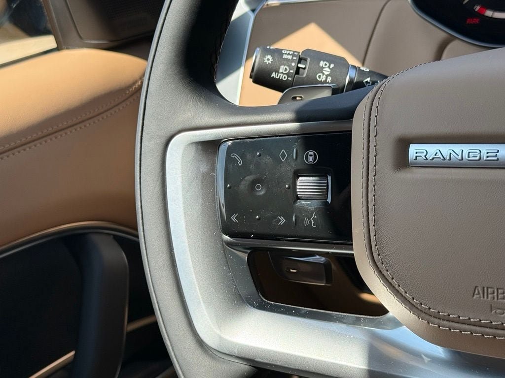New 2026 Land Rover Range Rover SE AWD/4WD image 19