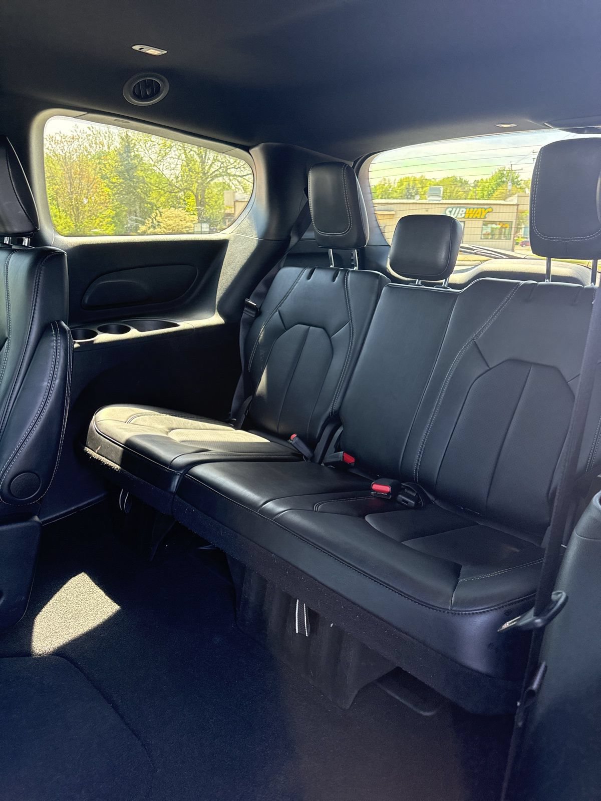 Used 2025 Chrysler Pacifica Select FWD image 27