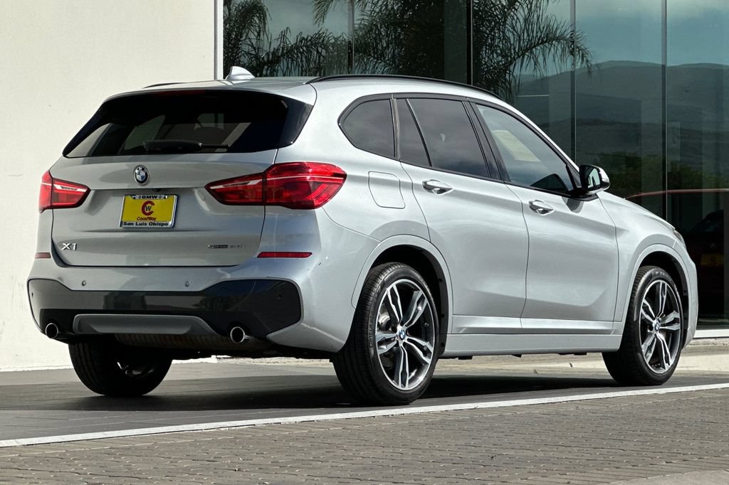 Used 2019 BMW X1 sDrive28i w/ M Sport Package FWD image 3