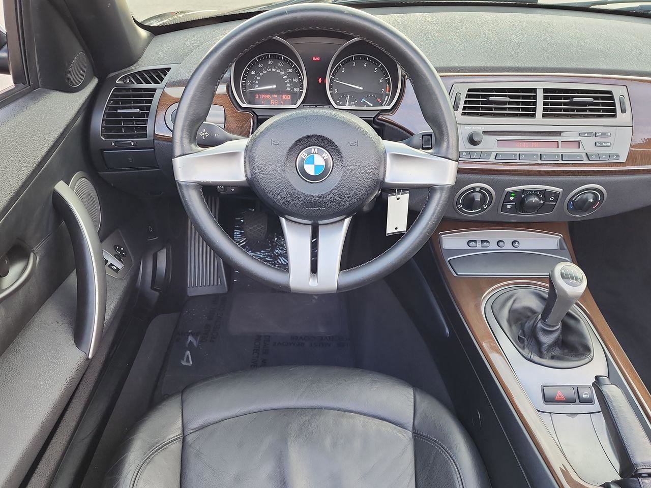 Used 2003 BMW Z4 3.0i image 6