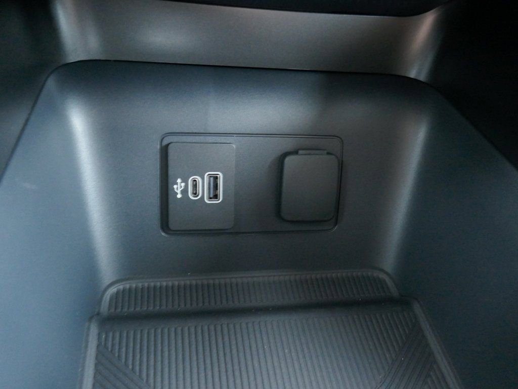 New 2026 Ford Explorer Active image 19