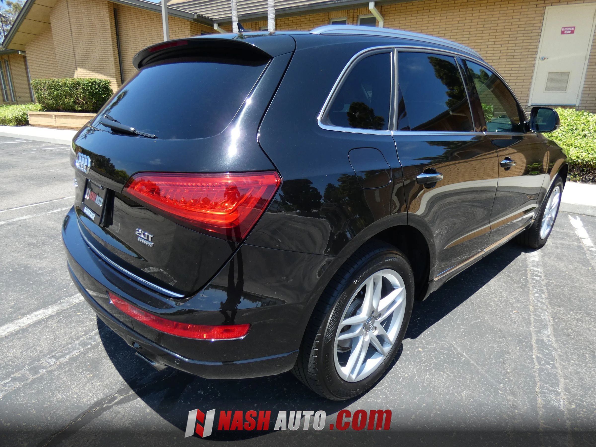 Used 2016 Audi Q5 2.0T Premium Plus w/ Technology Package AWD/4WD image 8