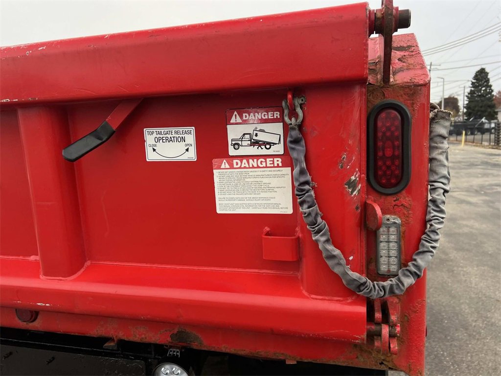 Used 2017 Ford F550 4x4 Regular Cab Super Duty image 12