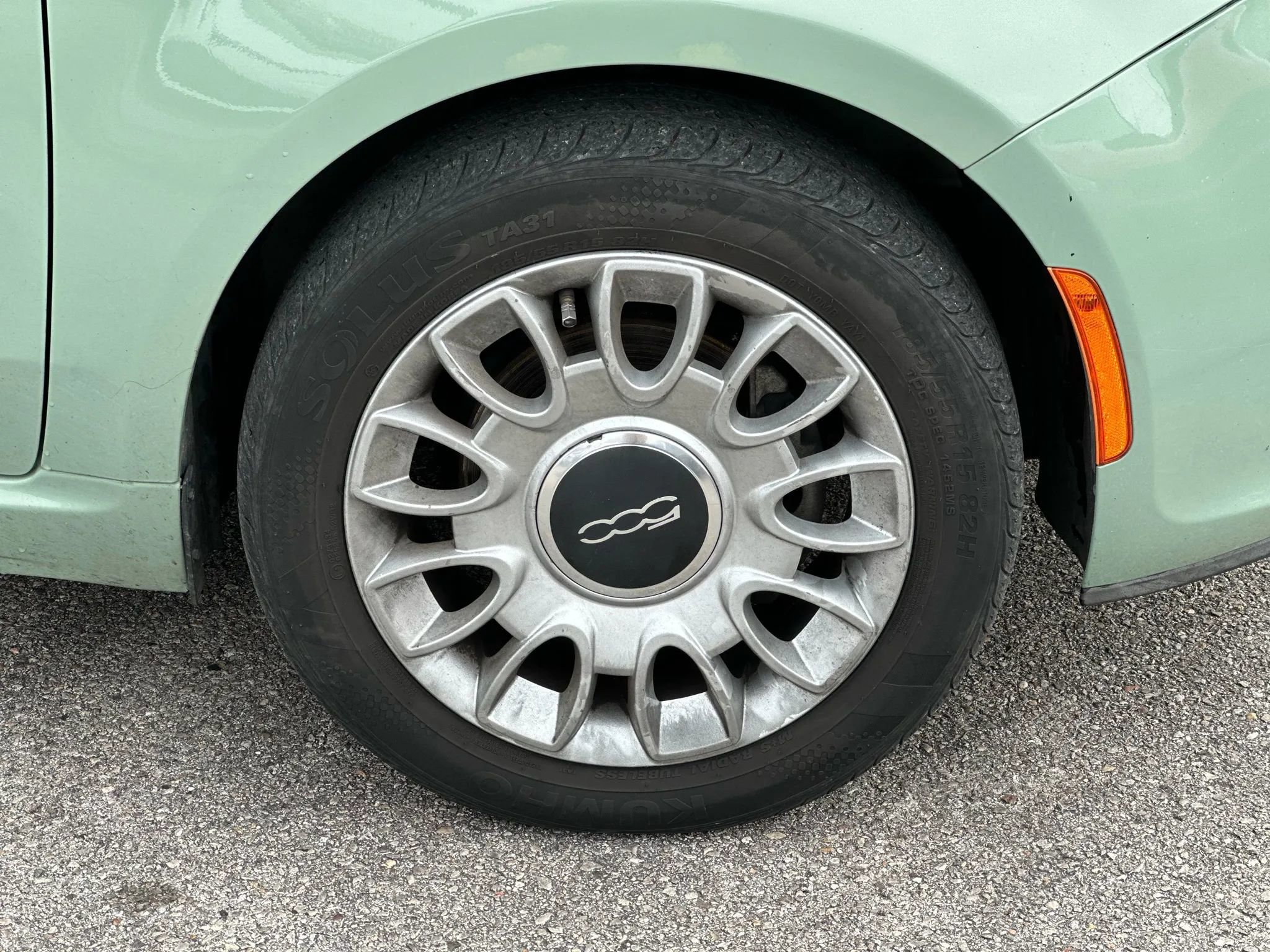 Used 2015 FIAT 500 Lounge w/ Luxury Leather Package image 19