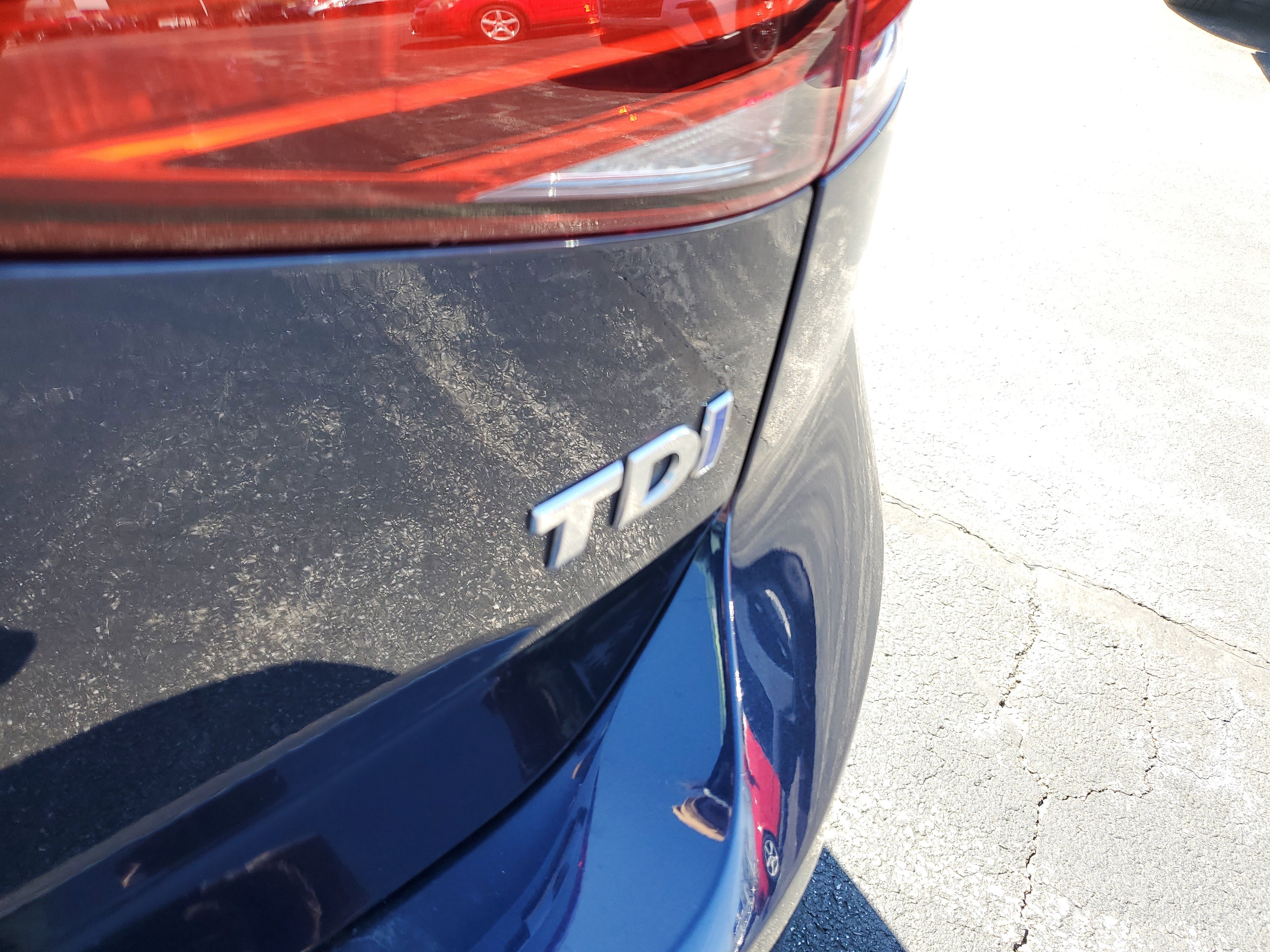 Used 2015 Volkswagen Golf TDI S image 7