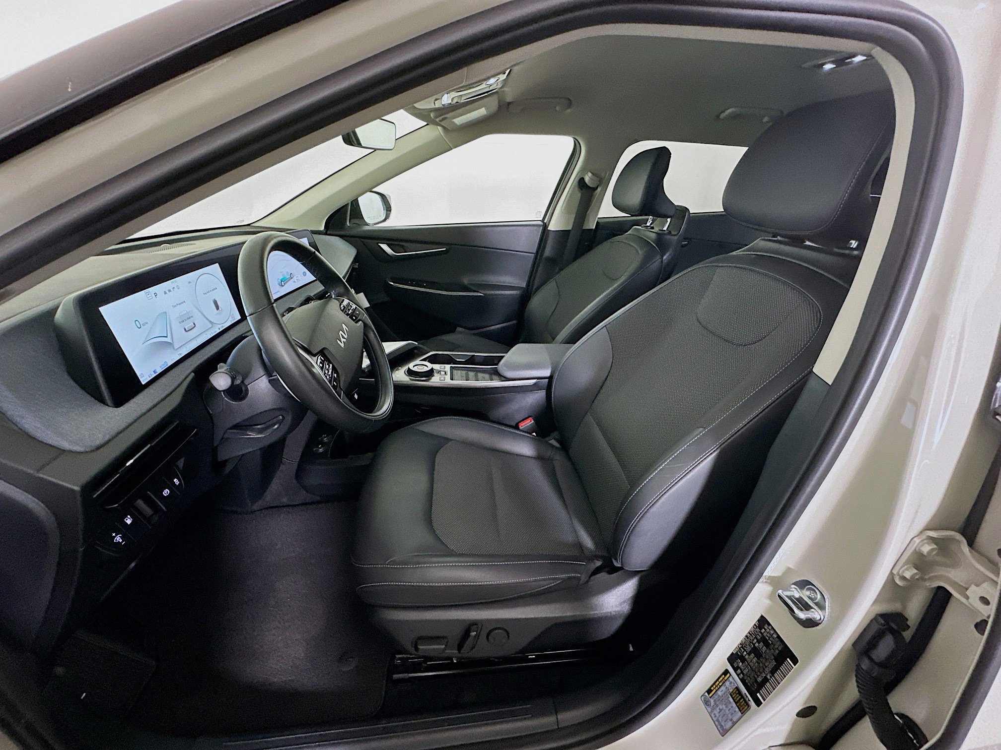 Used 2024 Kia EV6 Light image 13