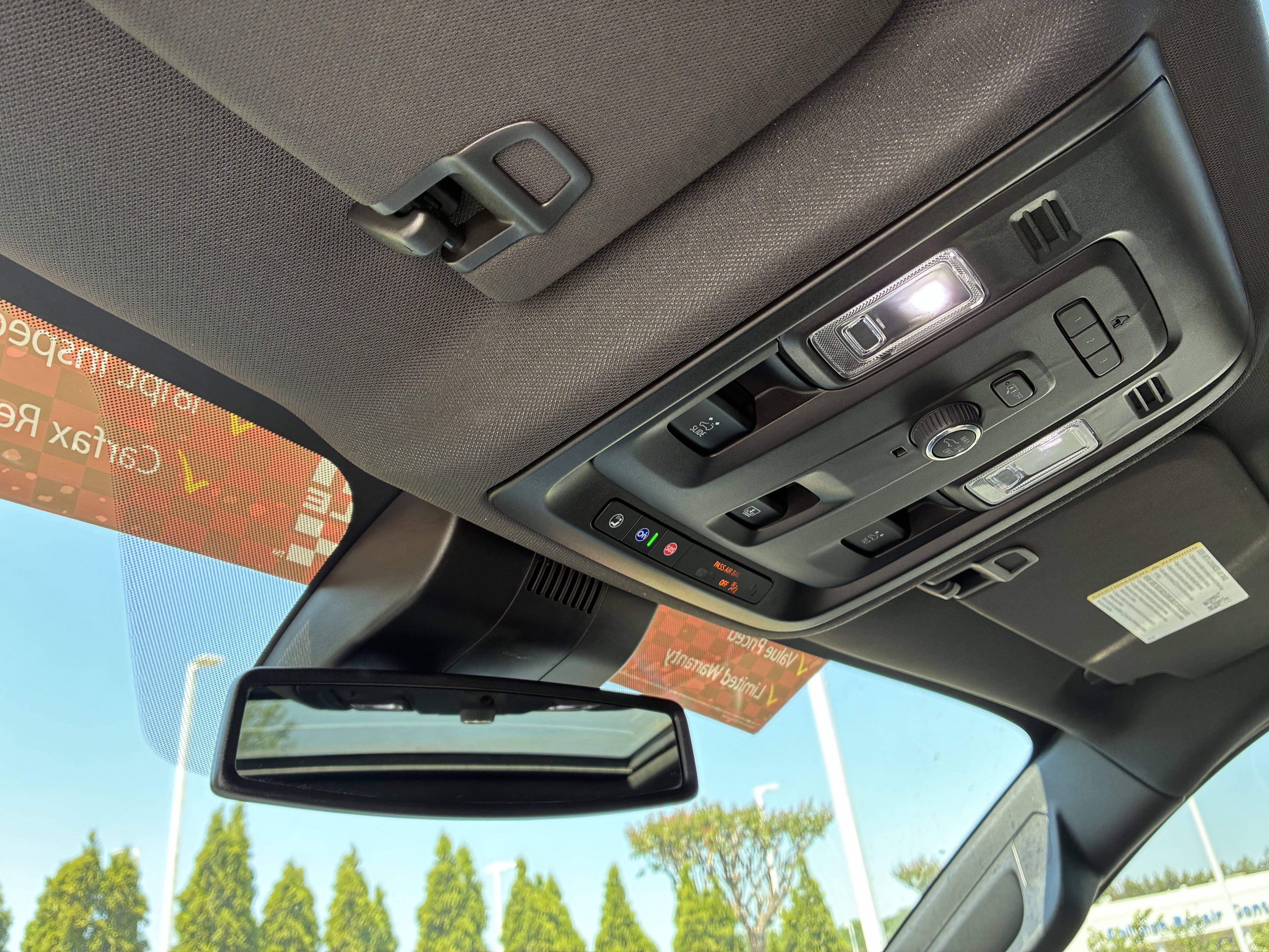 Used 2023 Chevrolet Suburban LT RWD image 39