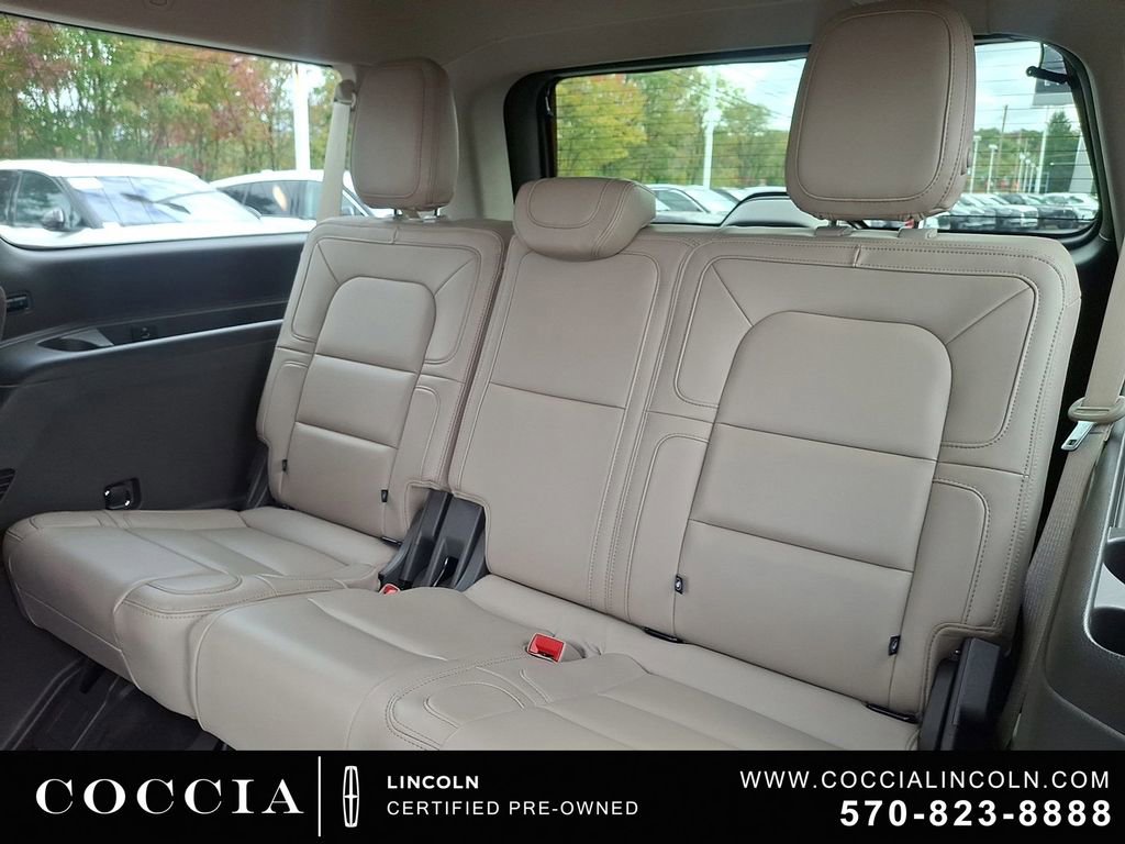 Certified 2023 Lincoln Navigator L Reserve AWD/4WD image 9