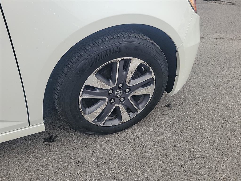 Used 2015 Honda Odyssey Touring Elite image 37