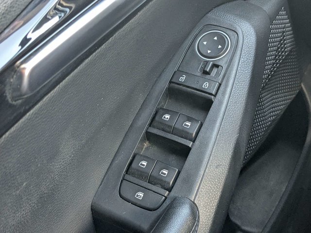 Used 2023 Kia Seltos S w/ Navigation Package FWD image 28