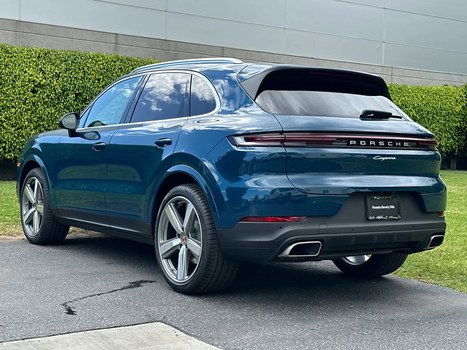 New 2026 Porsche Cayenne image 3
