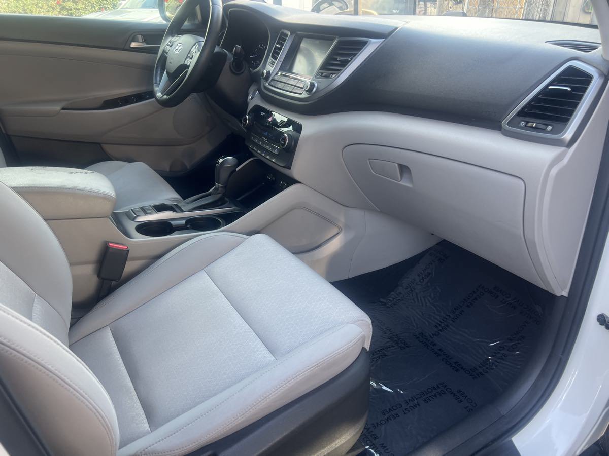 Used 2018 Hyundai Tucson Value w/ Cargo Package FWD image 9