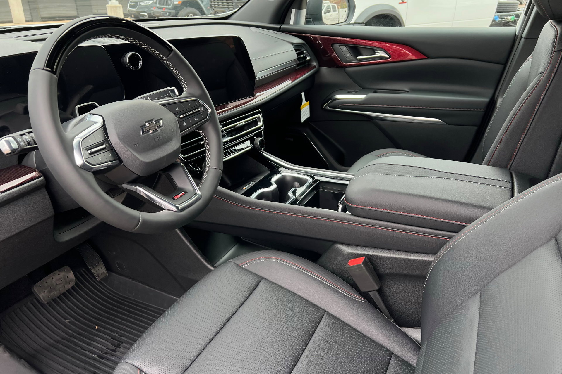 New 2026 Chevrolet Traverse Z71 image 16