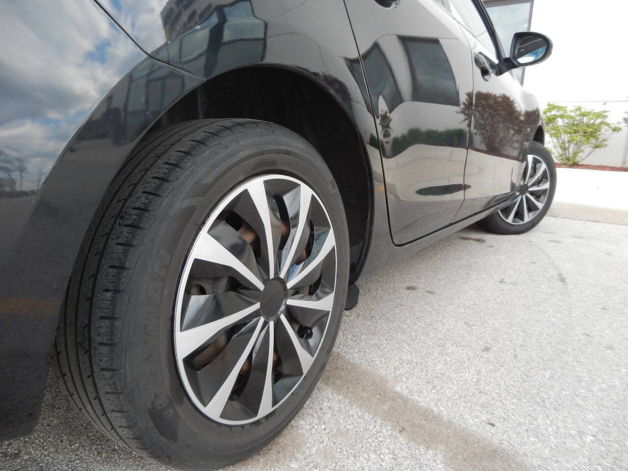 Used 2012 MAZDA MAZDA3 i Touring FWD image 18