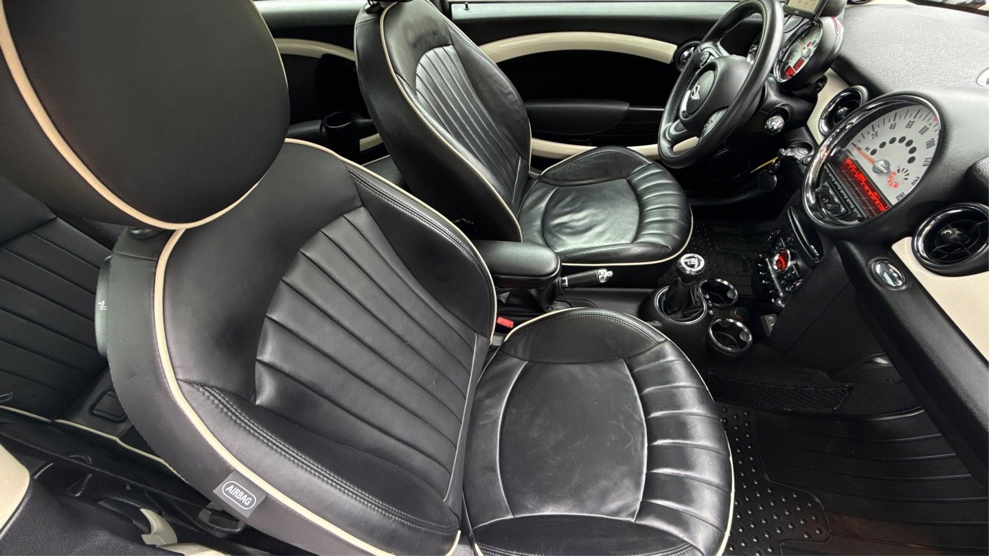 Used 2014 MINI Cooper Clubman S FWD image 13