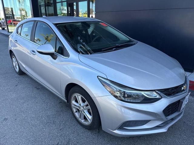 Used 2017 Chevrolet Cruze LT w/ Convenience Package image 1