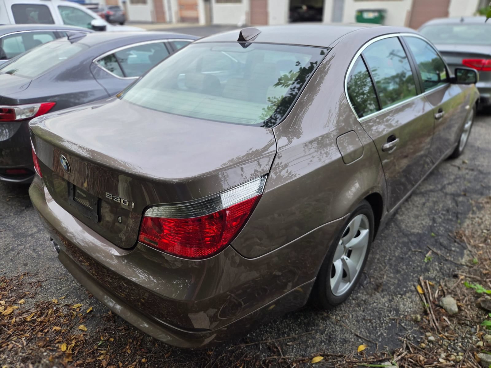 Used 2004 BMW 530i Sedan RWD image 3