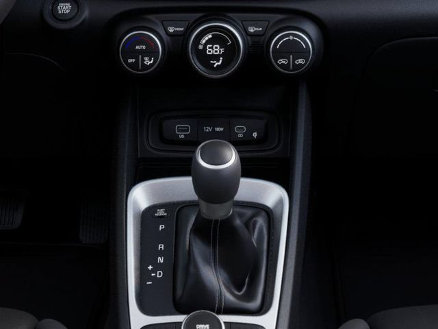 New 2026 Hyundai Venue SEL FWD image 18