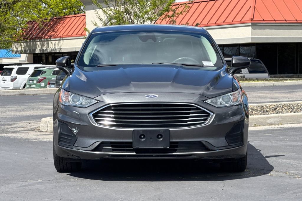 Used 2019 Ford Fusion SE FWD image 9