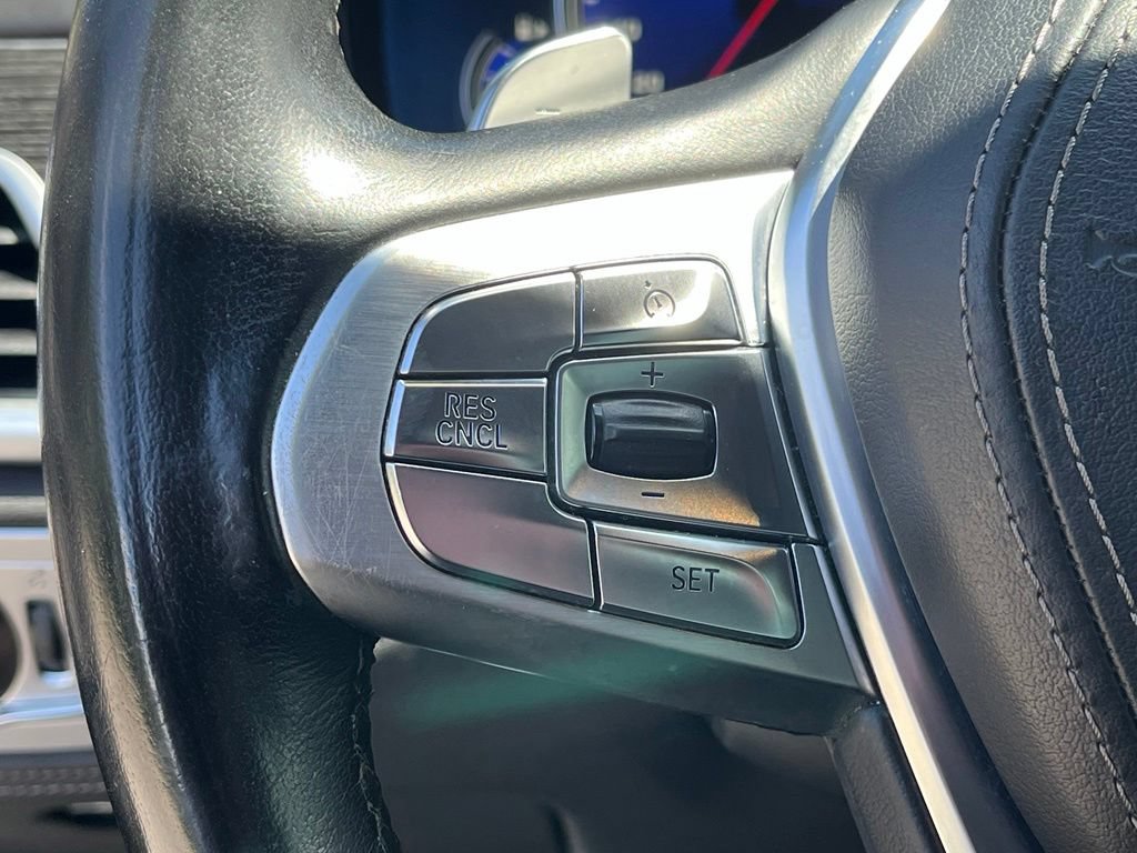 Used 2018 BMW 750i xDrive AWD/4WD image 36