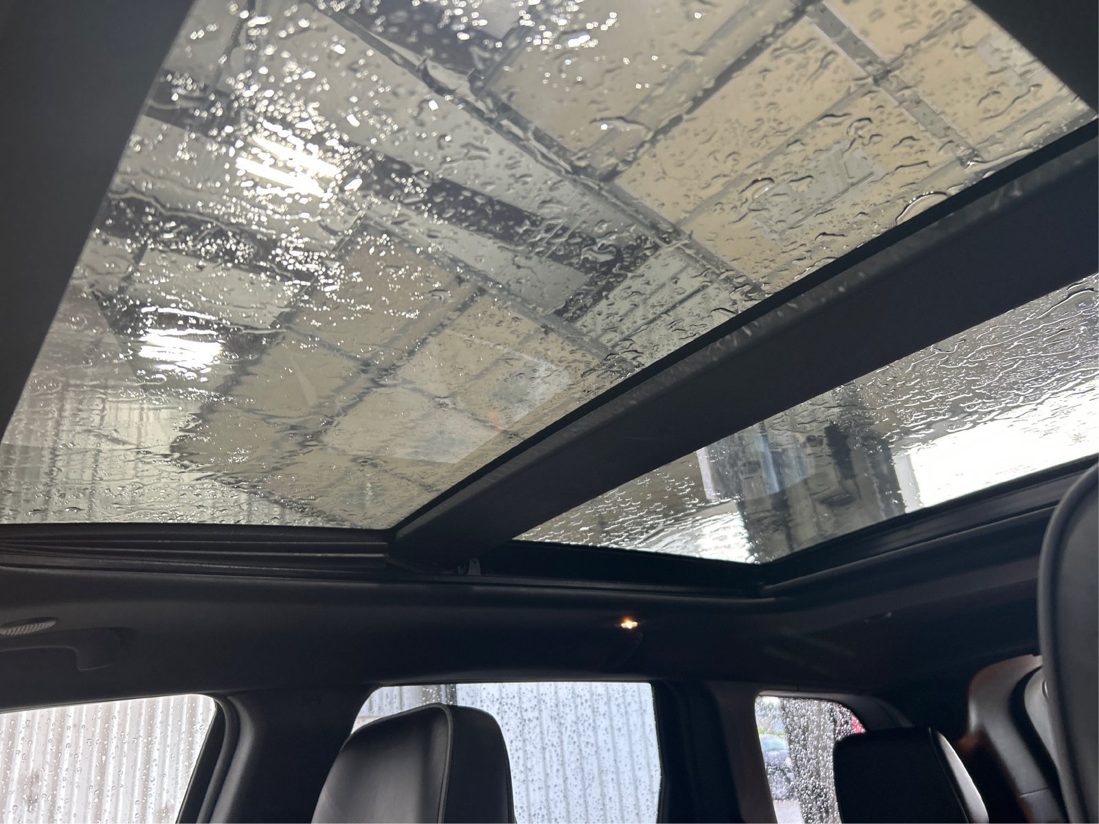 Used 2021 Jeep Grand Cherokee Overland AWD/4WD image 20