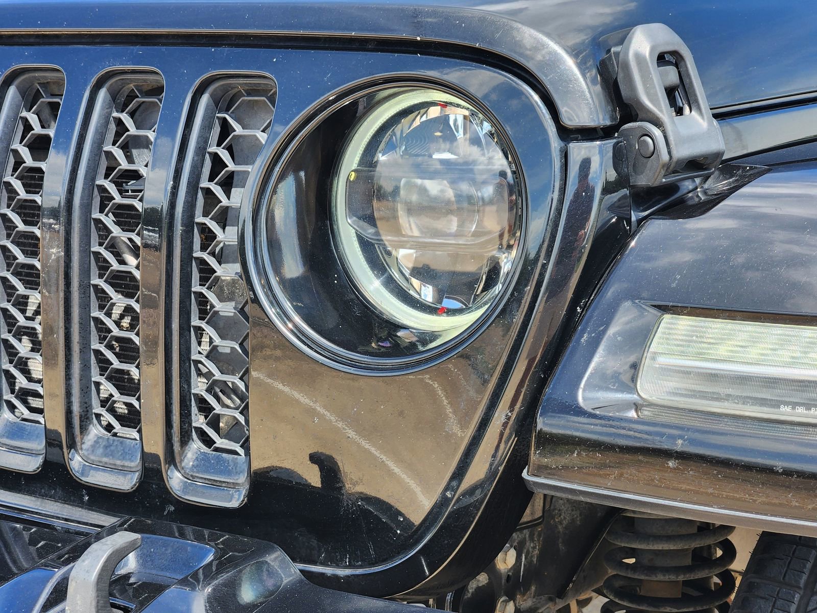 Used 2023 Jeep Gladiator Overland AWD/4WD image 10