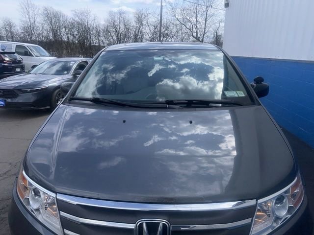 Used 2013 Honda Odyssey Touring image 3