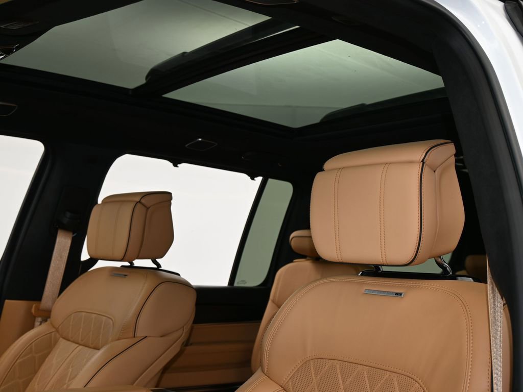 Used 2024 Jeep Grand Wagoneer Series III w/ Quick Order Packagew 28T image 13