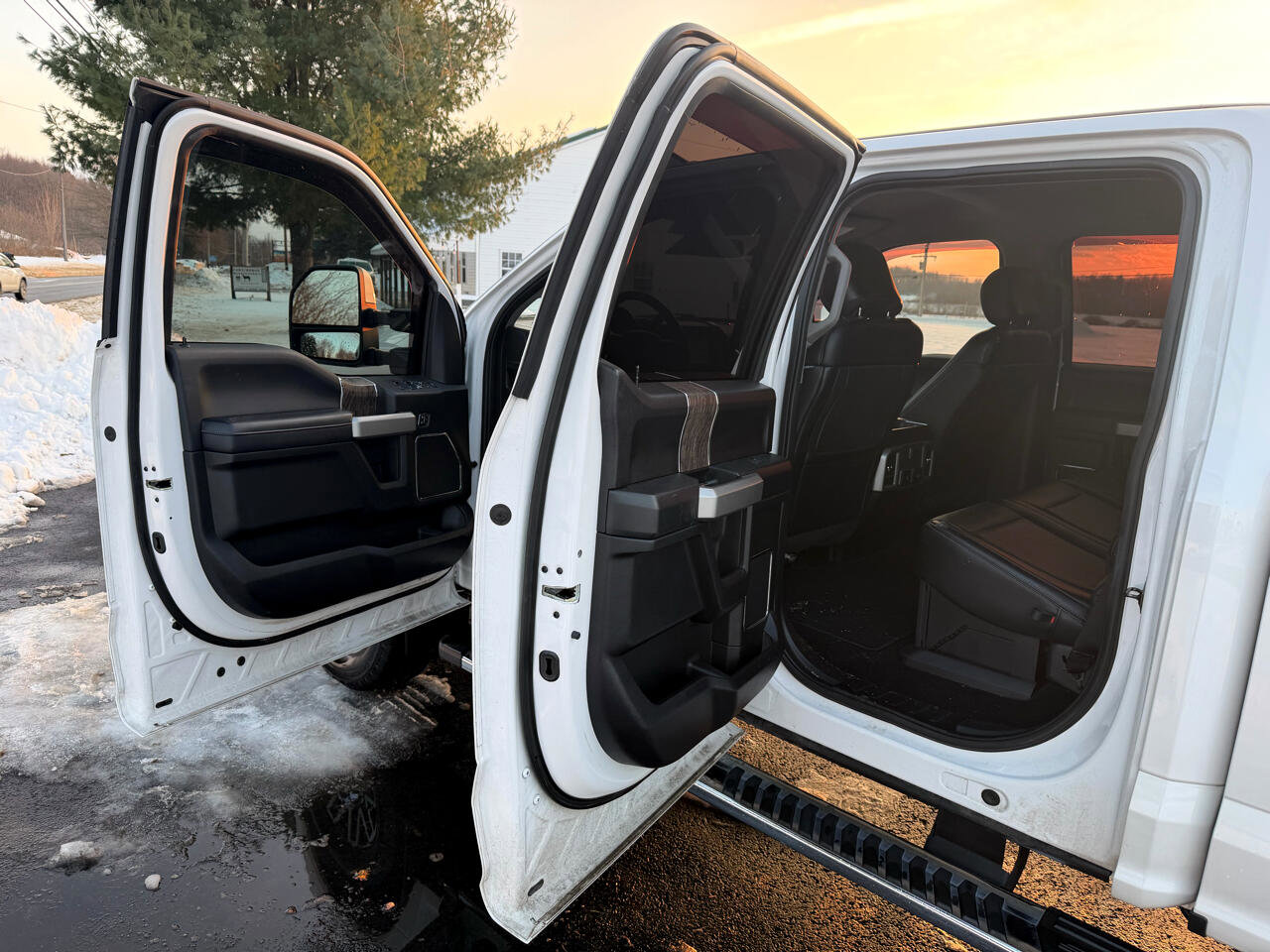 Used 2019 Ford F250 Lariat w/ Lariat Ultimate Package image 33