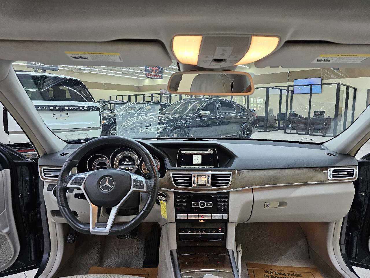 Used 2014 Mercedes-Benz E 550 4MATIC Sedan image 26