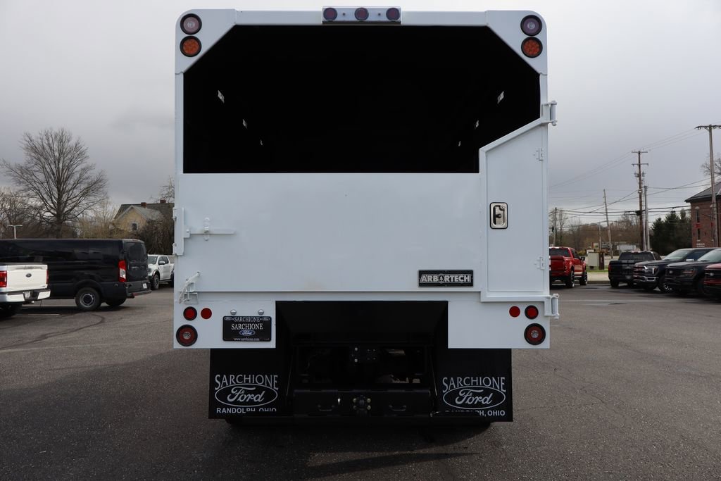 New 2027 Ford F750 2WD Regular Cab Super Duty image 4