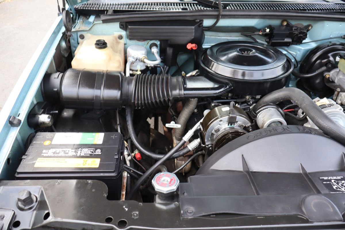Used 1989 Chevrolet Silverado 2500 4x4 Regular Cab image 31